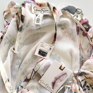 Jessica Simpson Tops - NWT Jessica Simpson Floral Top Size Small Jessica Simpson Tops - NWT Jessica Simpson Floral Top Size Small